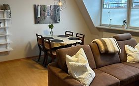 Großzügige, zentrale Ferienwohnung in Leer